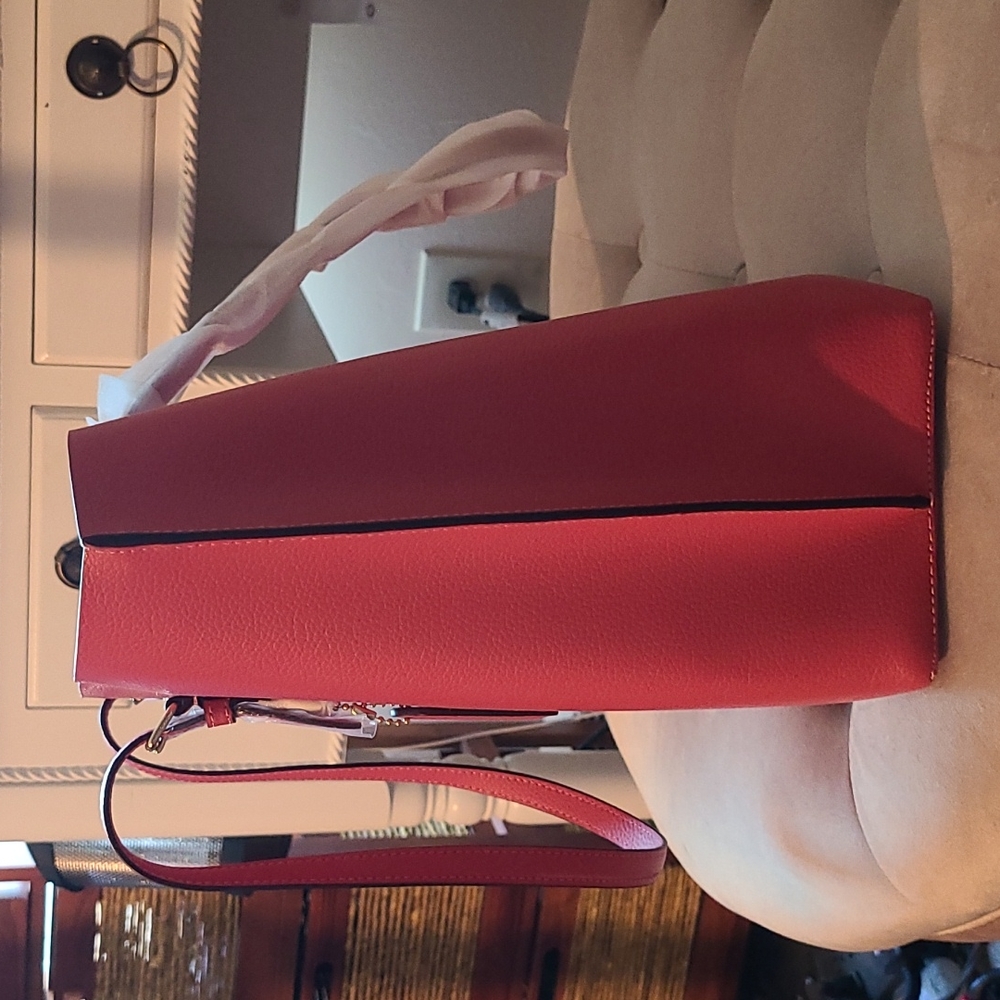 Coach tote - Picture 2 of 8